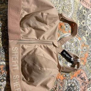 Brand new size 6 luxe she fit bra